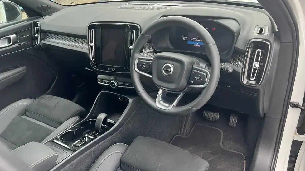 Usado Volvo XC40 Ultimate 197 HP (144 kW) 2023 Branco SUV