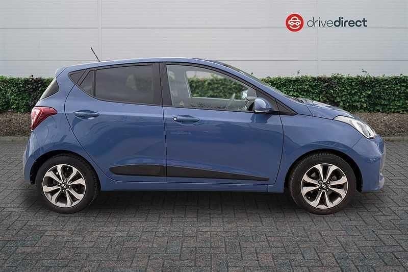 Used Hyundai i10 Premium SE 2017 Blue Hatchback