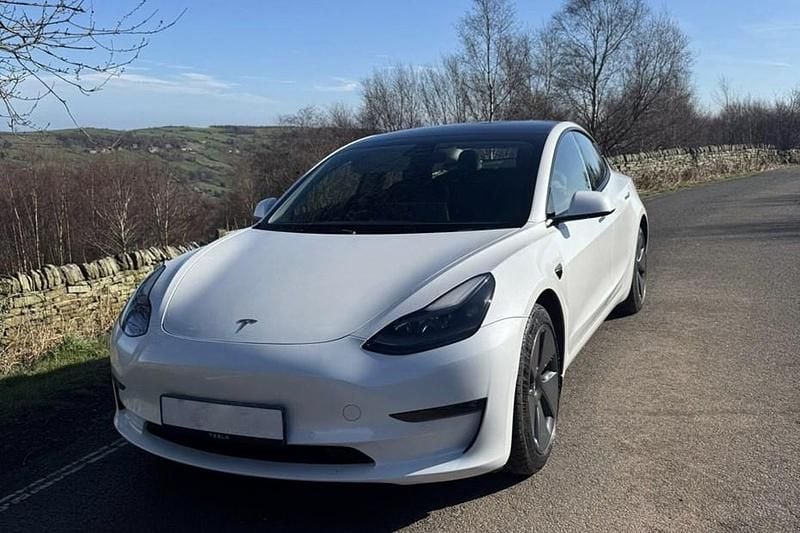 Used Tesla Model 3 11 kW (15 HP) 2021 Sedan