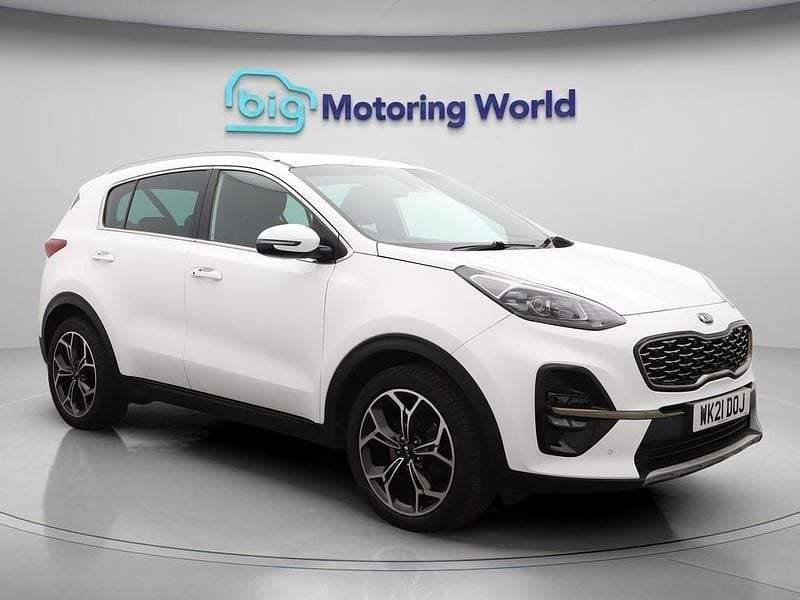 White Used 2021 Kia Sportage GT-Line SUV | £17,357 (Good price) - Image 1/4