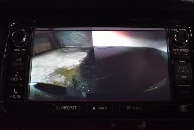 Used Mitsubishi L200 2017 Blue Pickup