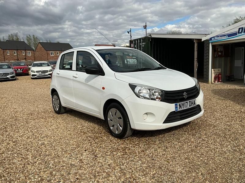 Używany Suzuki Celerio 68 KM (50 kW) 2017 Biały Hatchback