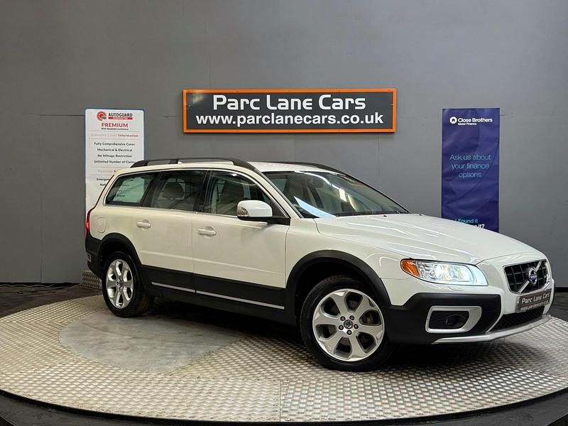 White Used 2011 Volvo XC70 SE Lux SUV | £7,999 (Fair price) - Image 1/4