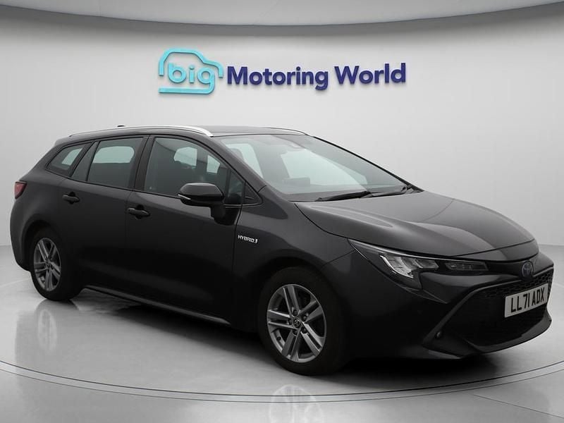 Black Used 2022 Toyota Corolla Estate | £14,500 (Fair price) - Image 1/4