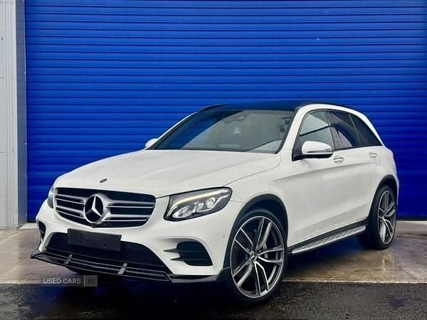 White Used 2017 Mercedes GLC350 AMG line Estate | £22,995 (Fair price) - Image 1/4