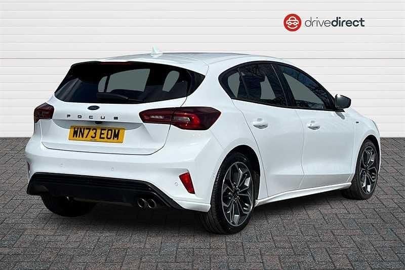 Used Ford Focus ST-Line X 125 HP (91 kW) 2023 White Hatchback