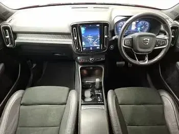 Used Volvo XC40 R-Design 163 HP (119 kW) 2020 Red SUV