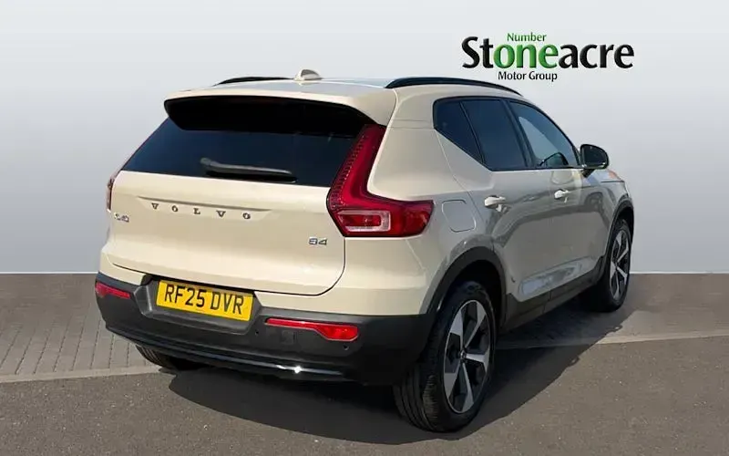 Used Volvo XC40 Plus 197 HP (144 kW) 2026 SUV
