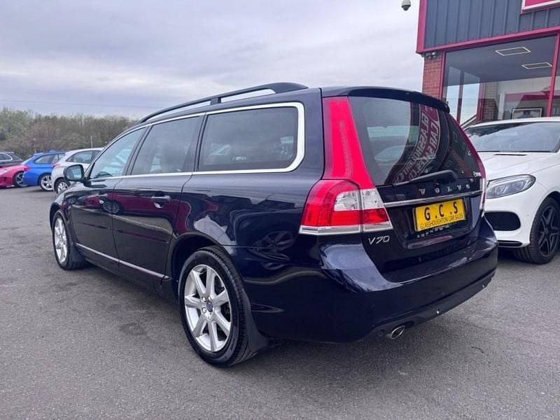 Used Volvo V70 SE 181 HP (133 kW) 2015 Blue Estate