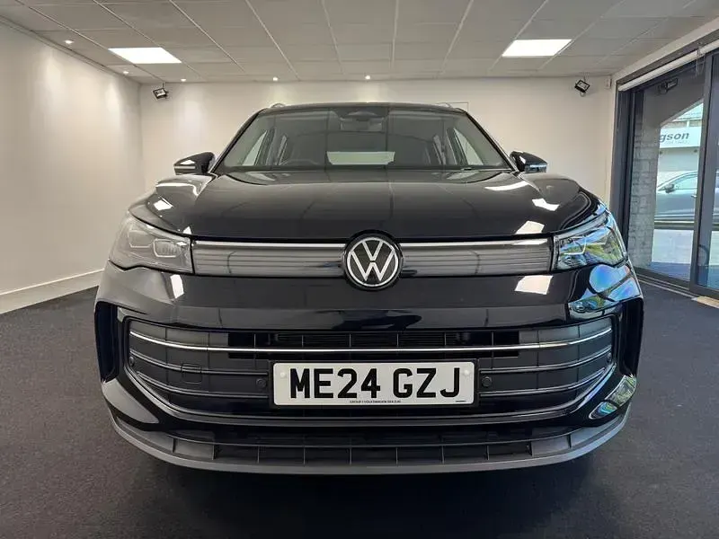 Used VW Tiguan Match 2024 Deep black SUV
