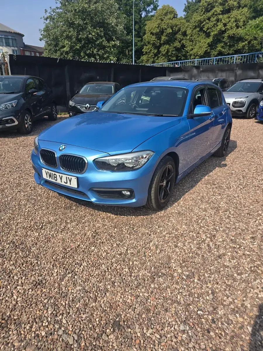 Used BMW 118 2018 Blue Hatchback