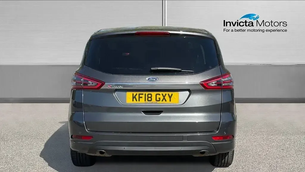 Usado Ford S-MAX Titanium 150 HP (110 kW) 2018 Cinzento Monovolume
