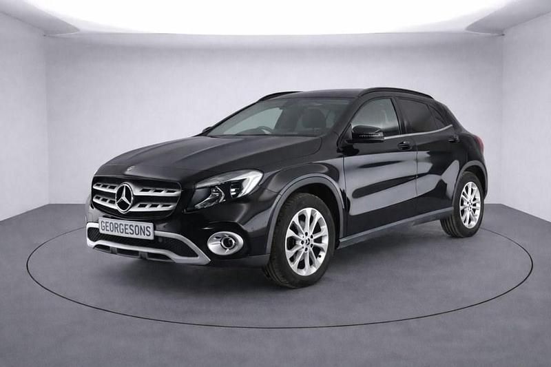 Used Mercedes GLA200 Executive 156 HP (114 kW) 2019 Black SUV