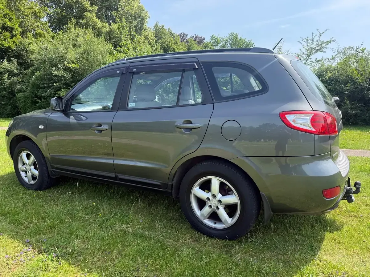 Used Hyundai Santa Fe 2006 Grey SUV