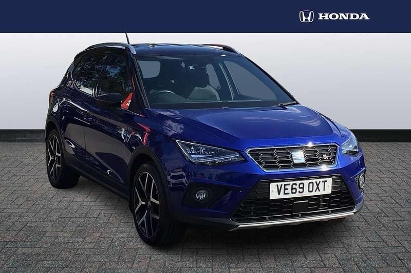 Blue Used 2019 Seat Arona FR Sport SUV | £13,795 (Fair price) - Image 1/4
