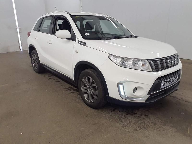 Used Suzuki Vitara SZ4 112 HP (82 kW) 2019 White SUV