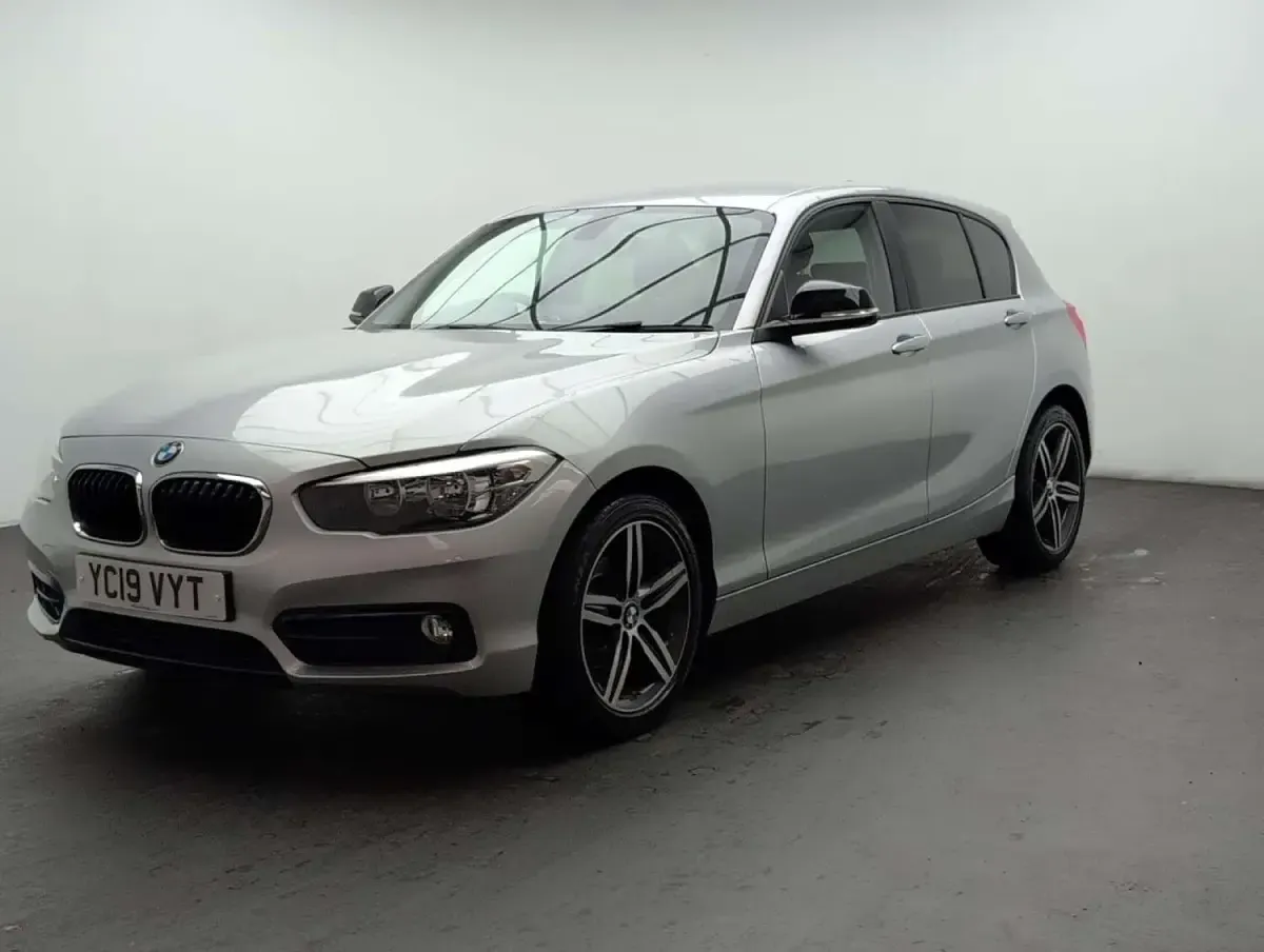 Used BMW 118 Sport Line 2019 Silver Hatchback