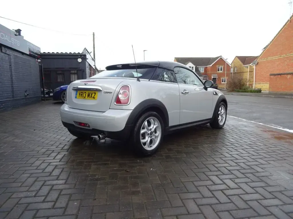 Used Mini Cooper Coupé 122 HP (89 kW) 2013 Silver Coupe