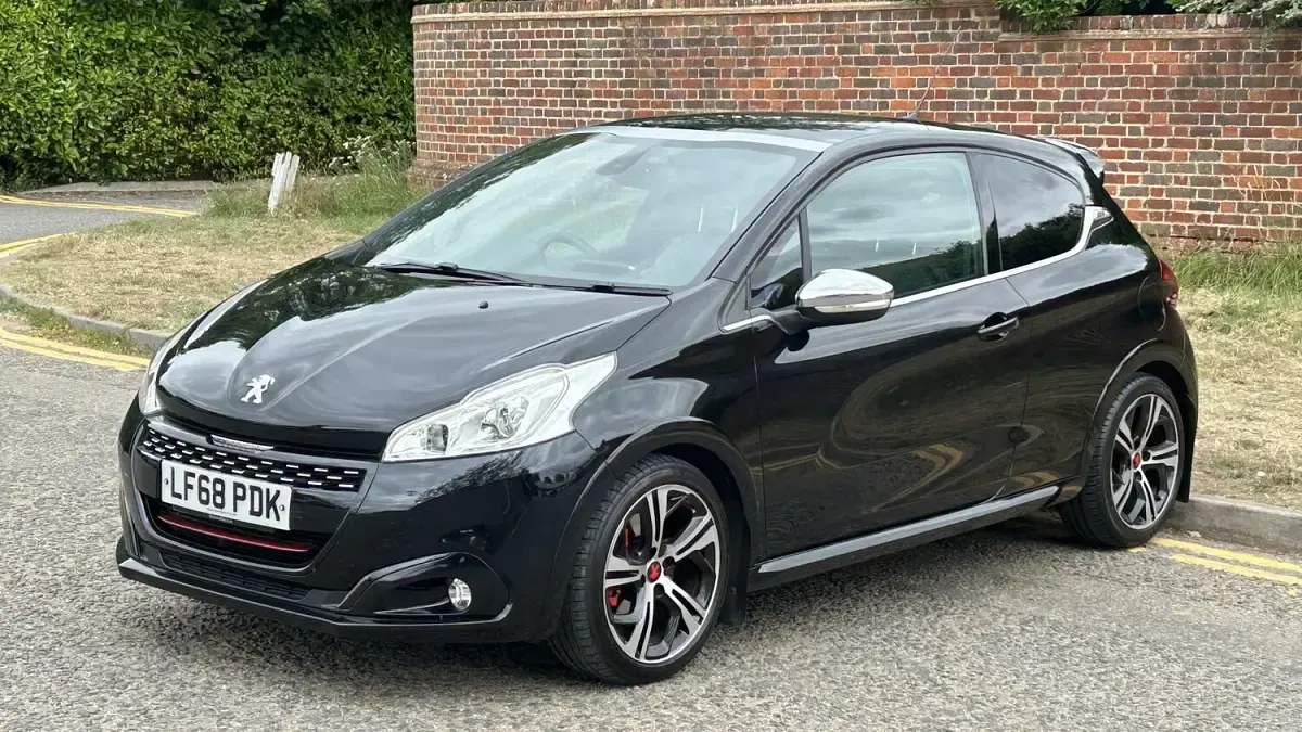Used Peugeot 208 Prestige 208 HP (152 kW) 2018 Black Hatchback