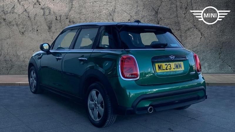 Used Mini Cooper Classic 134 HP (98 kW) 2023 Green Hatchback