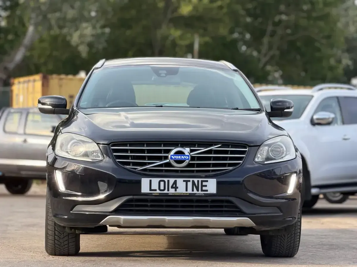 Used Volvo XC60 SE Lux 181 HP (133 kW) 2014 Black SUV