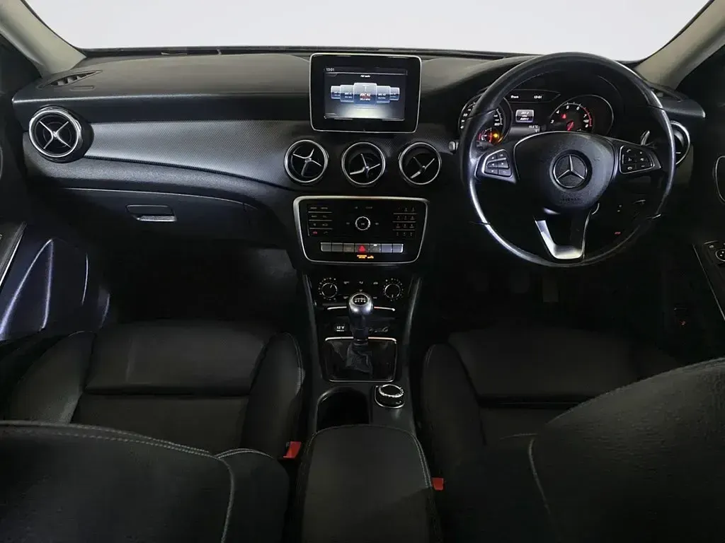 Usado Mercedes GLA200 SE 156 HP (114 kW) 2018 Preto SUV