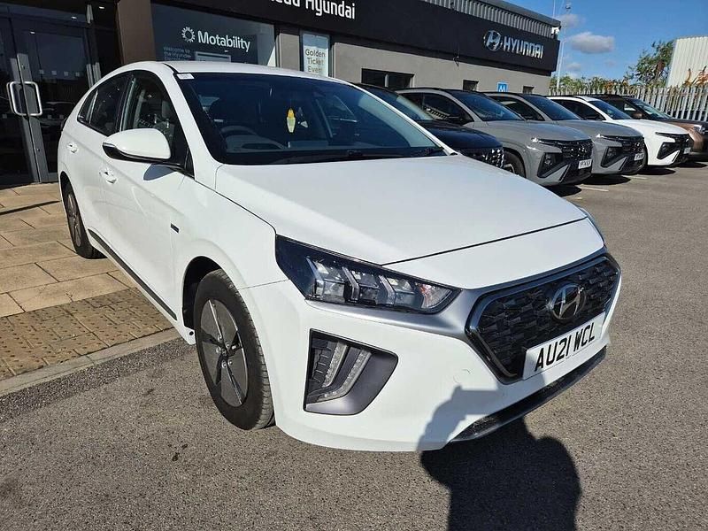 White Used 2021 Hyundai Ioniq Premium Sedan | £14,995 (Fair price) - Image 1/4
