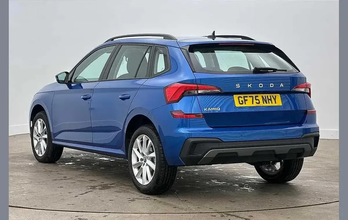 Used Skoda Kamiq SE 115 HP (84 kW) 2025 Race blue metallic SUV