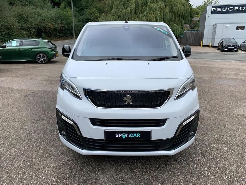 White Used 2022 Peugeot Expert Premium Van | £15,995 (Fair price) - Image 1/4