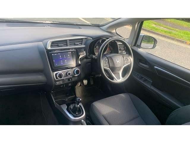 Image 2/4