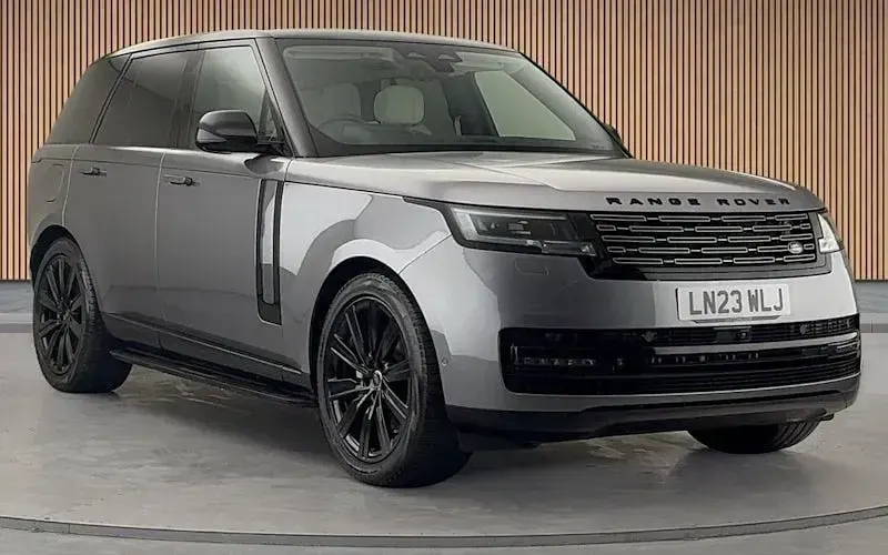 Used Land Rover Range Rover HSE 400 HP (294 kW) 2023 SUV