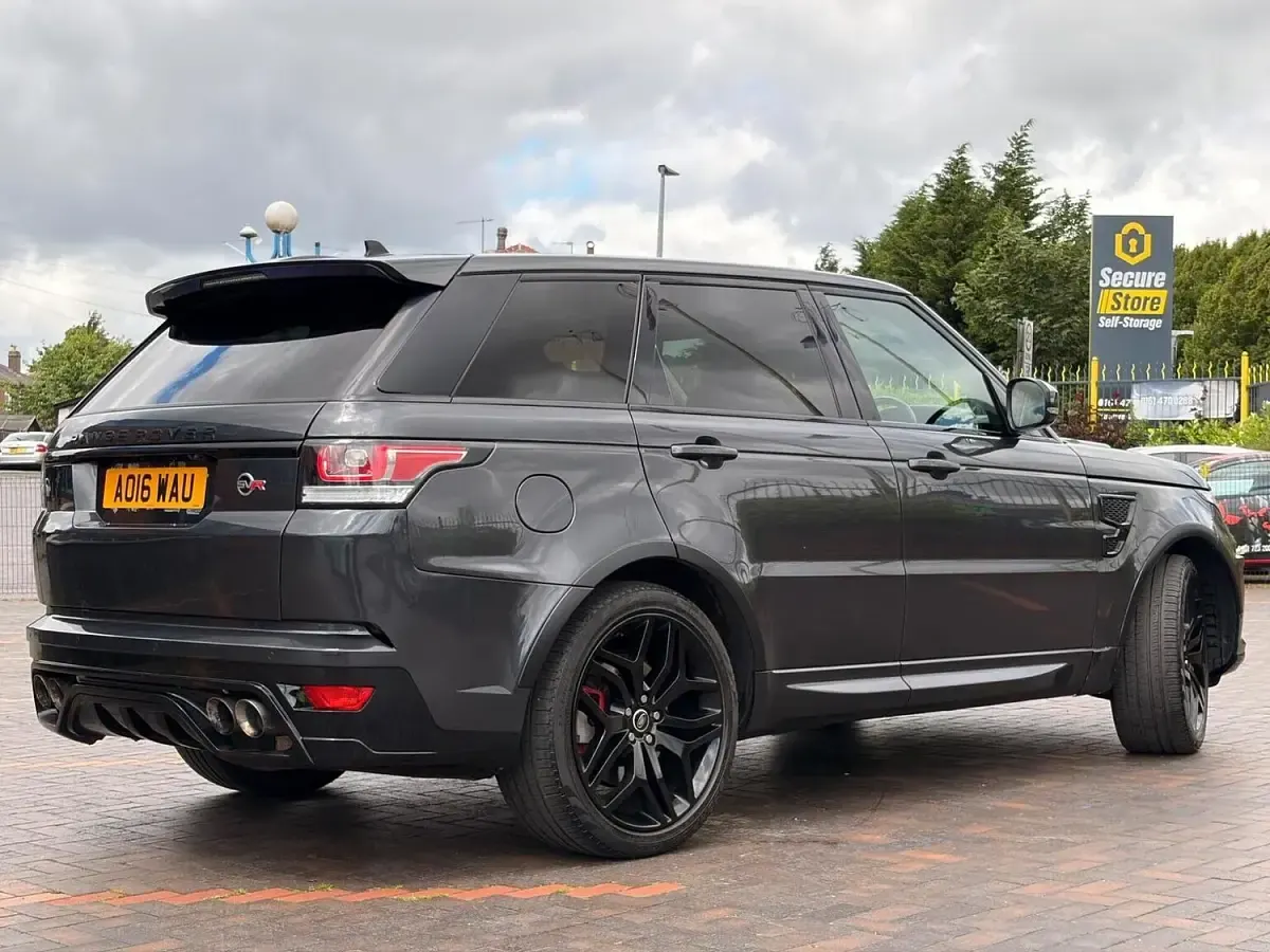 Used Land Rover Range Rover HSE Dynamic 306 HP (225 kW) 2016 Grey SUV