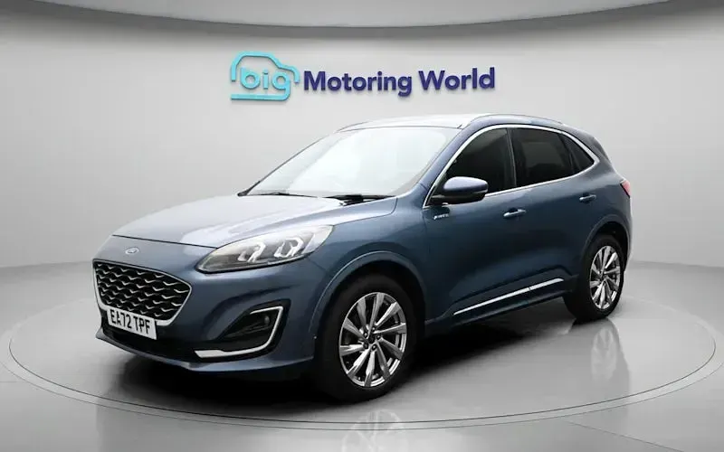 Usado Ford Kuga Vignale 190 HP (139 kW) 2023 SUV