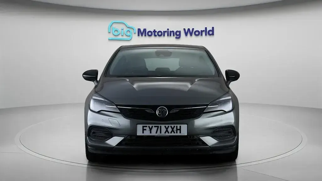 Second-hand Vauxhall Astra Elite 145 CP (106 kW) 2021 Gri Hatchback