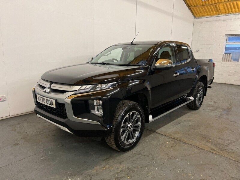 Black Used 2020 Mitsubishi L200 Pickup | £16,690 (Good price) - Image 1/4