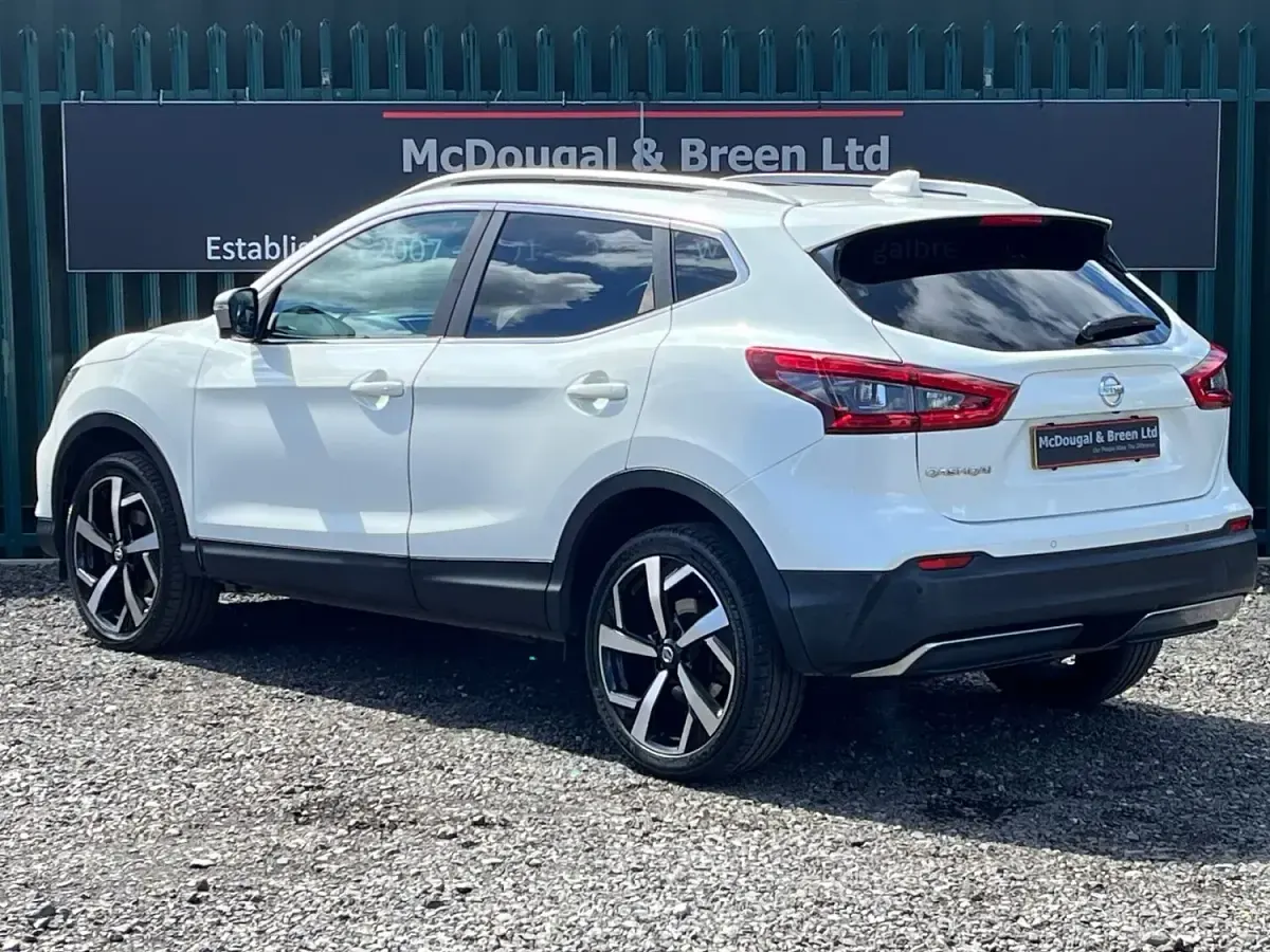 Used Nissan Qashqai Tekna+ 115 HP (84 kW) 2018 White SUV