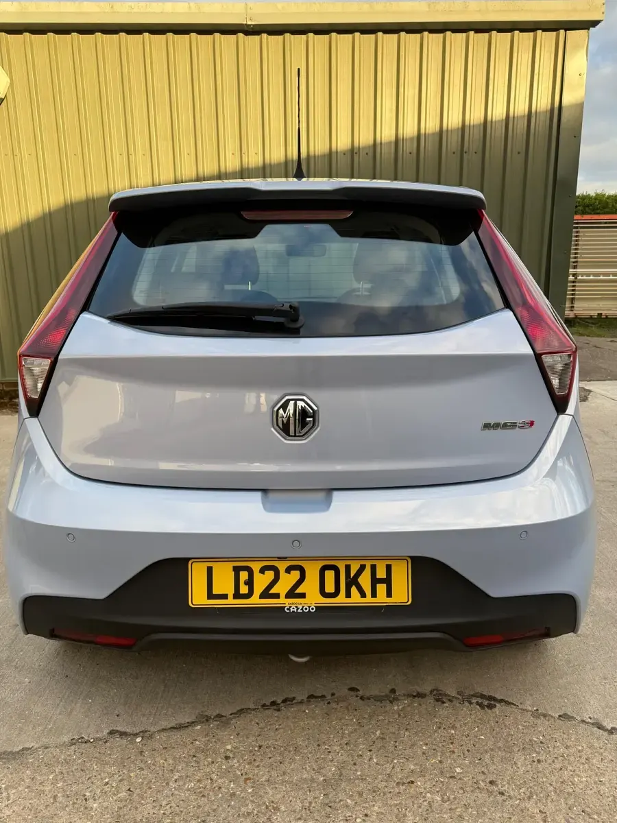 Usado MG MG3 Exclusive 106 CV (77 kW) 2022 Plateado Utilitario