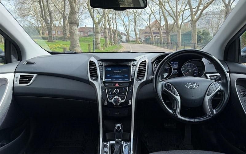 Used Hyundai i30 SE 120 HP (88 kW) 2016 Hatchback