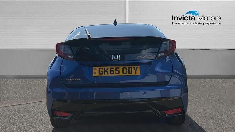 Begagnad Honda Civic SR 120 HK (88 kW) 2015 Blå Halvkombi