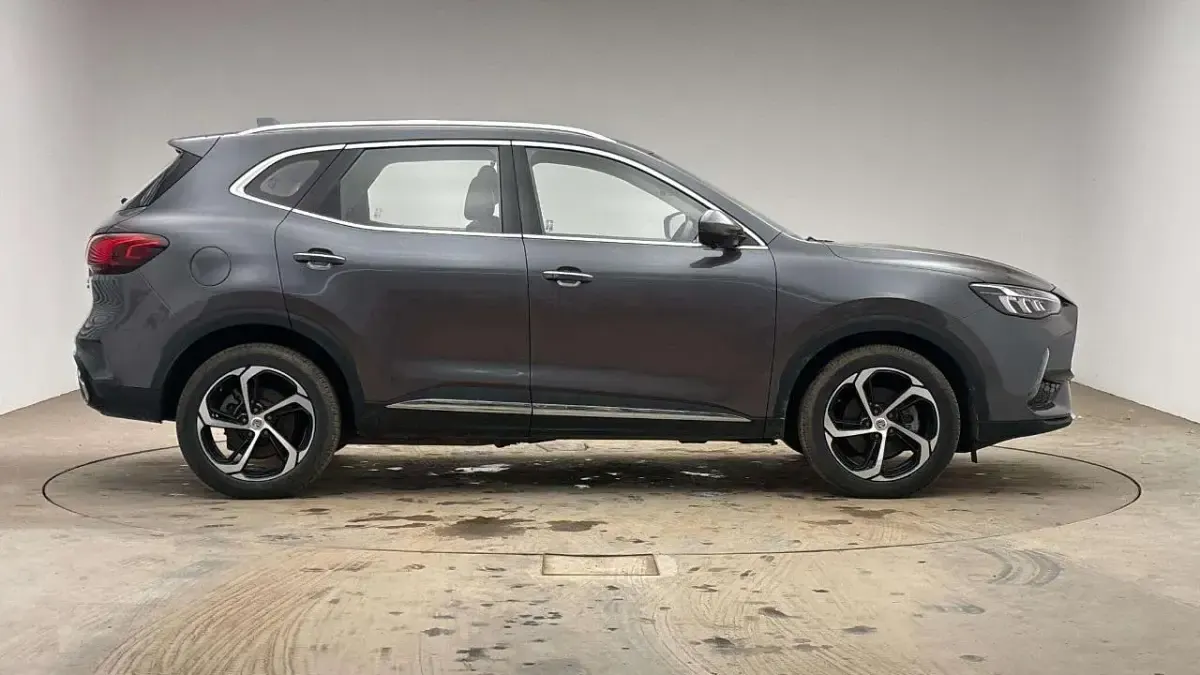 Used MG HS SE 254 HP (186 kW) 2023 Grey SUV