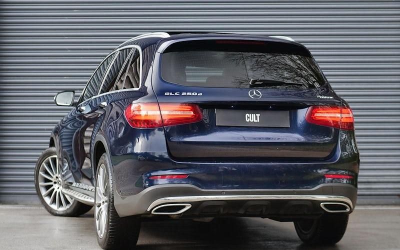 Used Mercedes GLC250 AMG line 204 HP (150 kW) 2018 Blue Estate