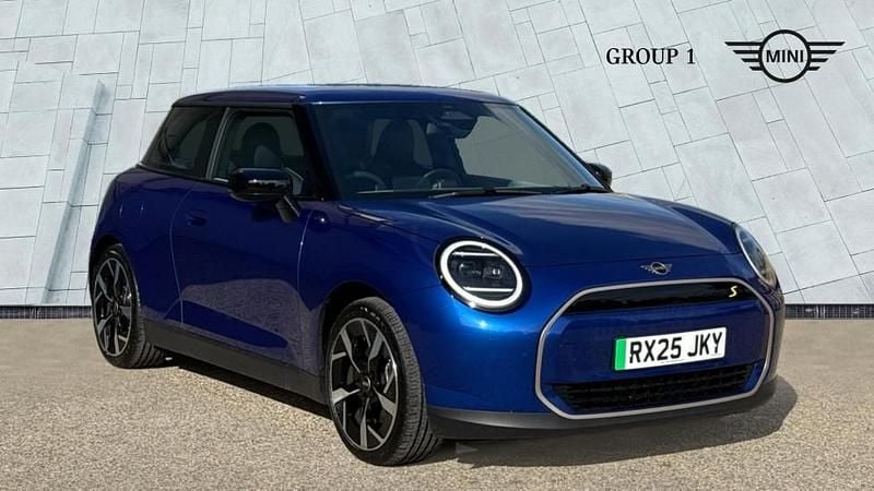 Used Mini Cooper SE Hatch 158 kW (215 HP) 2025 Blue Hatchback