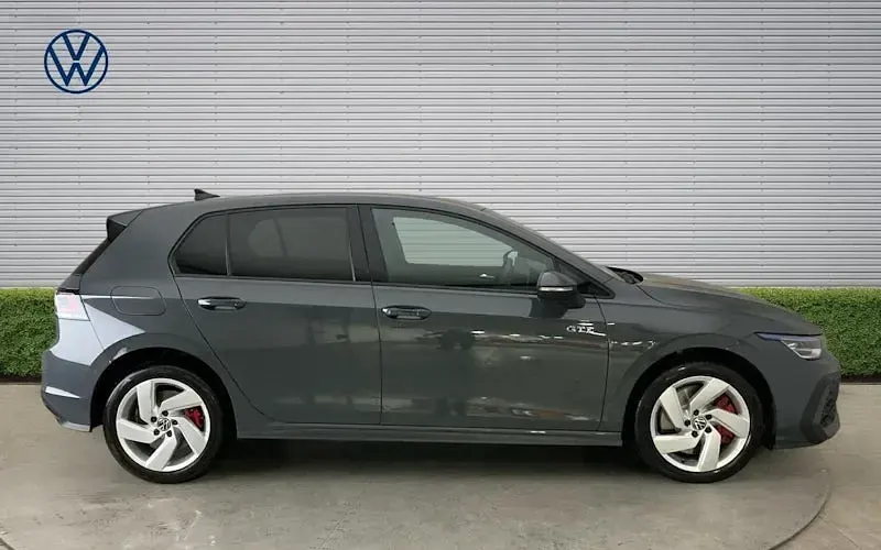New VW Golf VIII GTE 272 HP (200 kW) 2026 Grey Hatchback