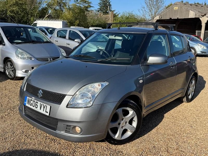 Używany Suzuki Swift GLX 102 KM (75 kW) 2006 Szary Hatchback