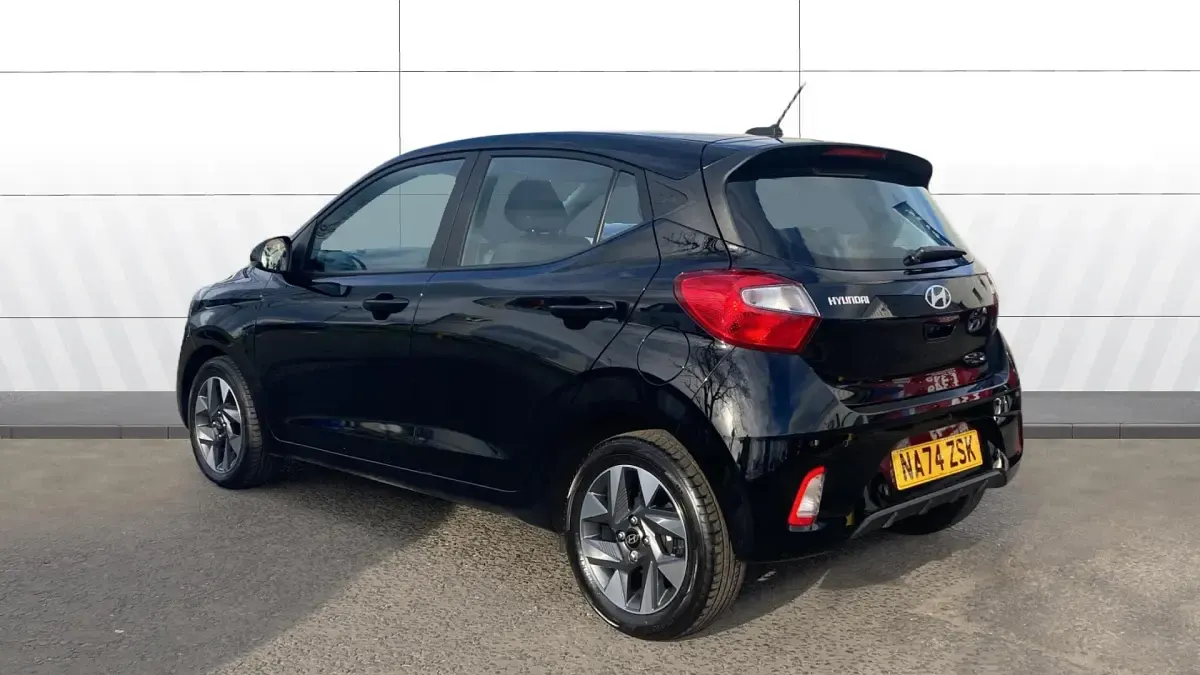 Usado Hyundai i10 Advanced 63 HP (46 kW) 2024 Preto Citadino