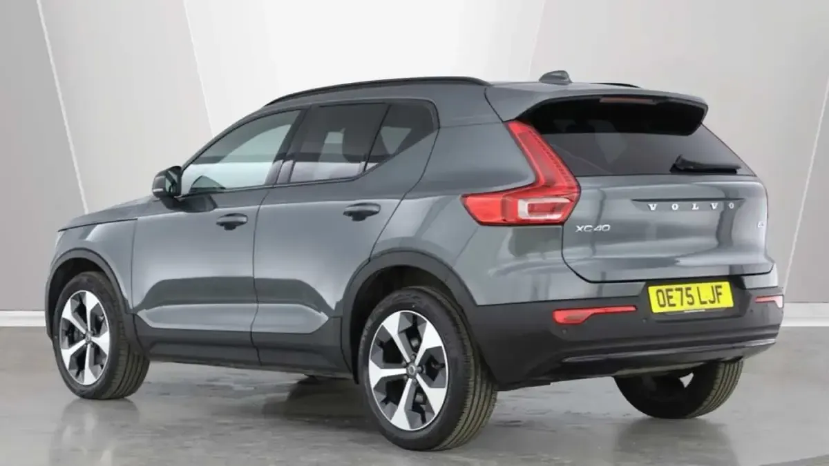 Used Volvo XC40 Plus 163 HP (119 kW) 2025 Forest lake SUV