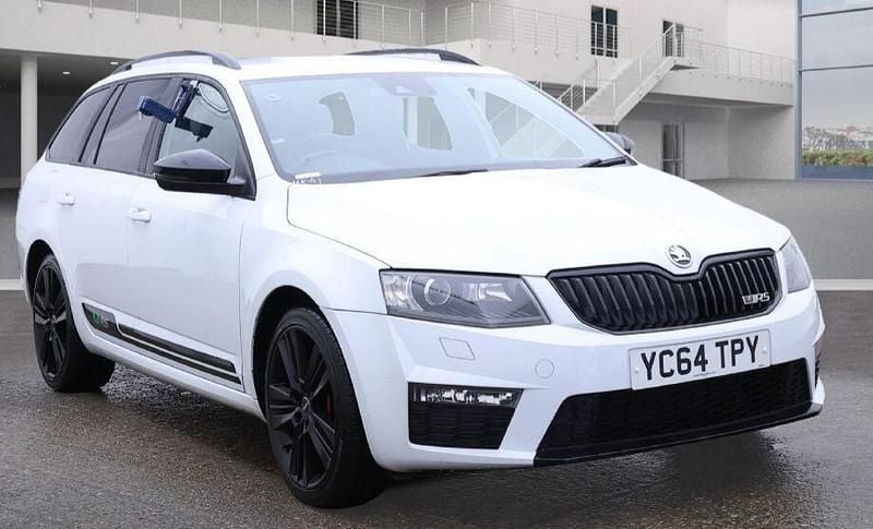 White Used 2014 Skoda Octavia vRS Estate | £9,595 (Expensive) - Image 1/4