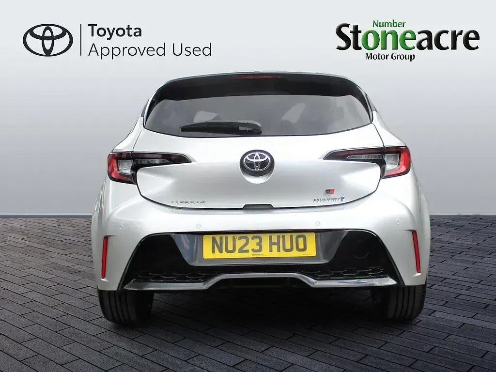 Used Toyota Corolla Sport 140 HP (102 kW) 2023 Silver Hatchback
