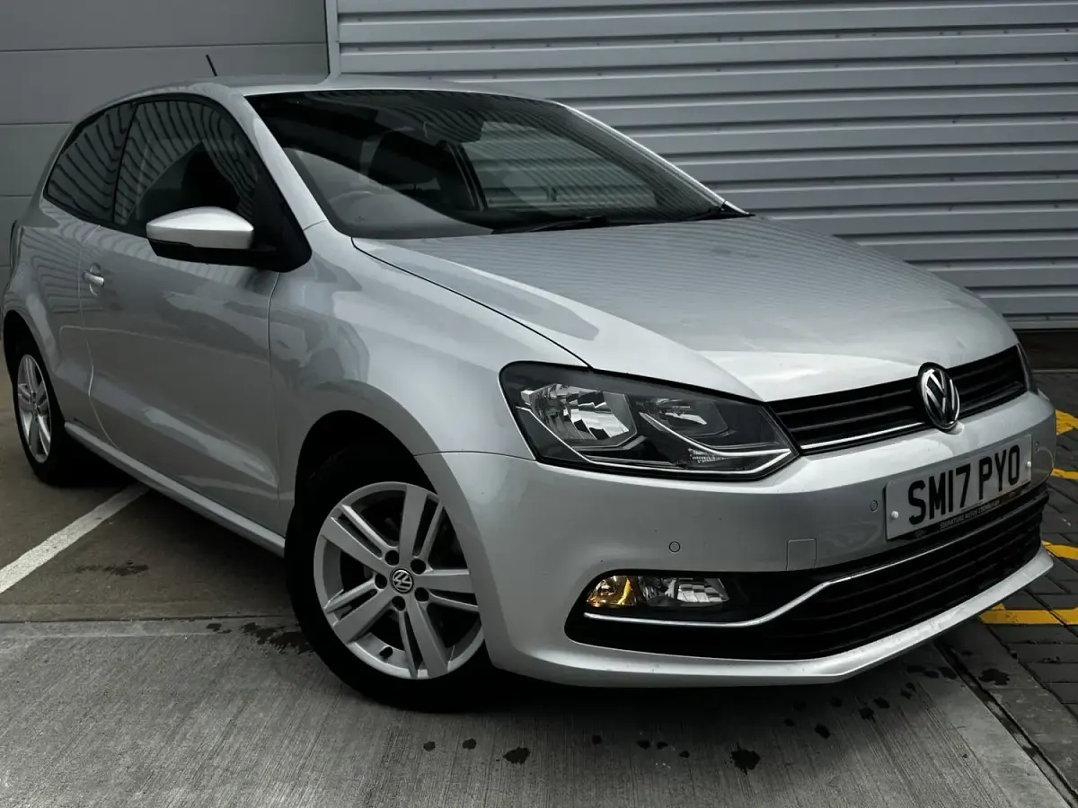 Used VW Polo Edition 90 HP (66 kW) 2017 Silver Hatchback