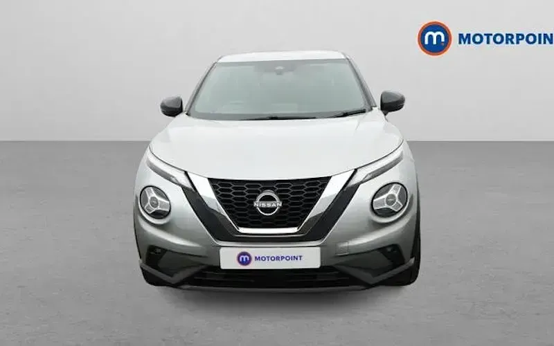 Used Nissan Juke Tekna 114 HP (83 kW) 2023 Silver SUV